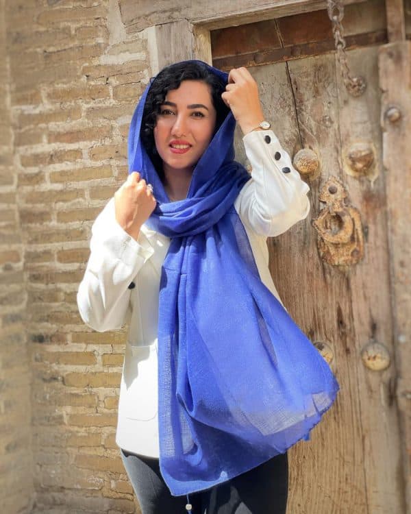 شال نخ لینن منگوله چوبی