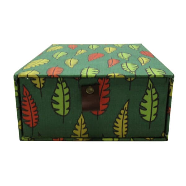 پاییز جعبه کشویی زمینه سبز طرح برگ های رنگی
