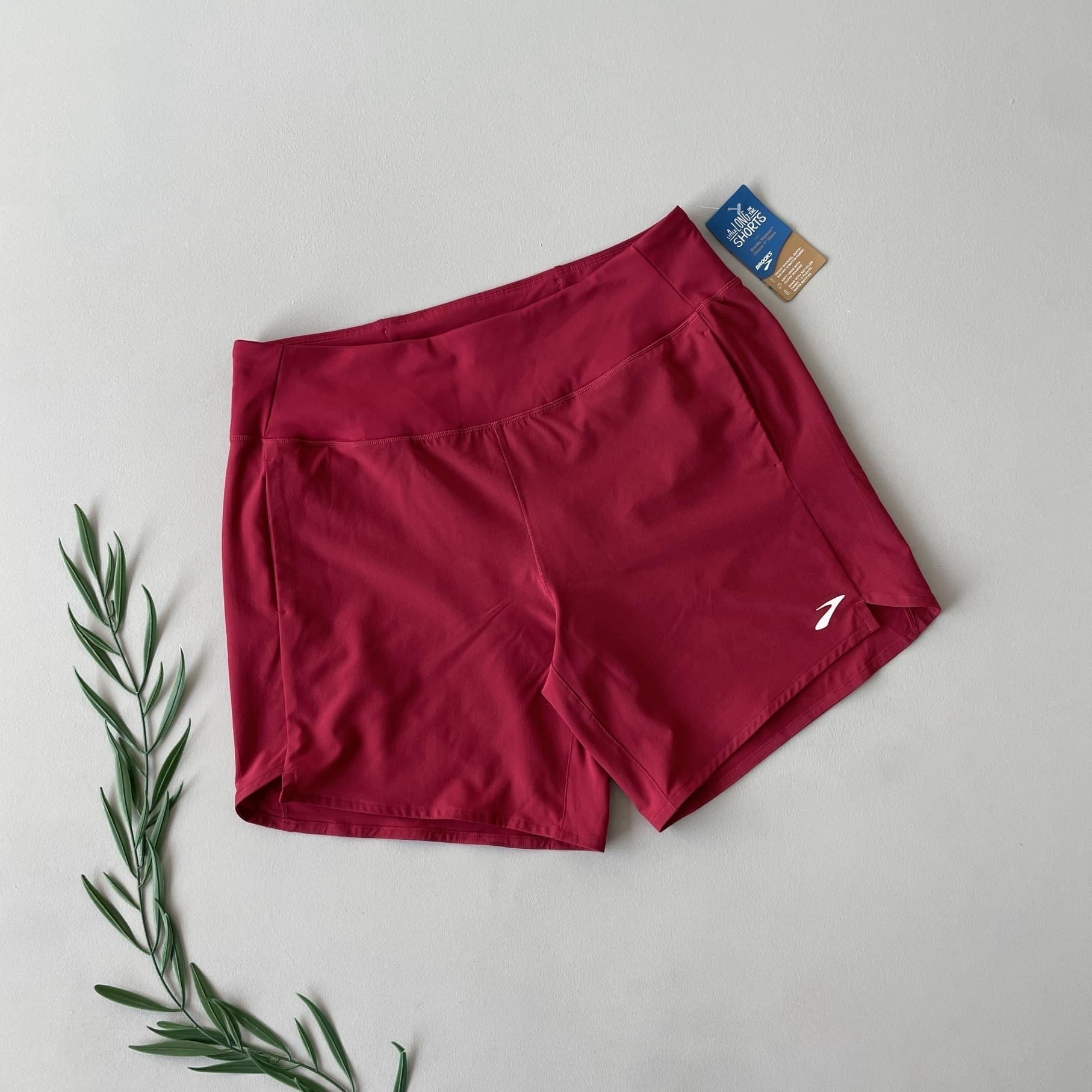 شورت ورزشی زنانه برند BROOKS