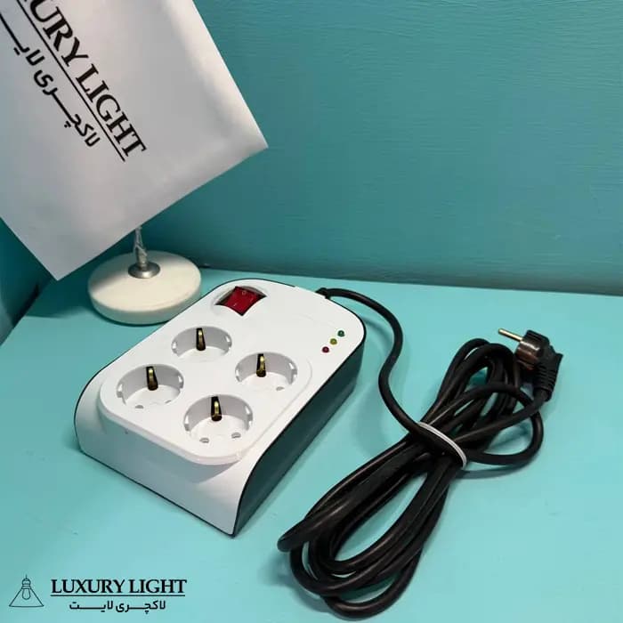 محافظ ولتاژ 4 خانه ارت دار کابل 3 متری پارت الکتریک مدل پارت 8792