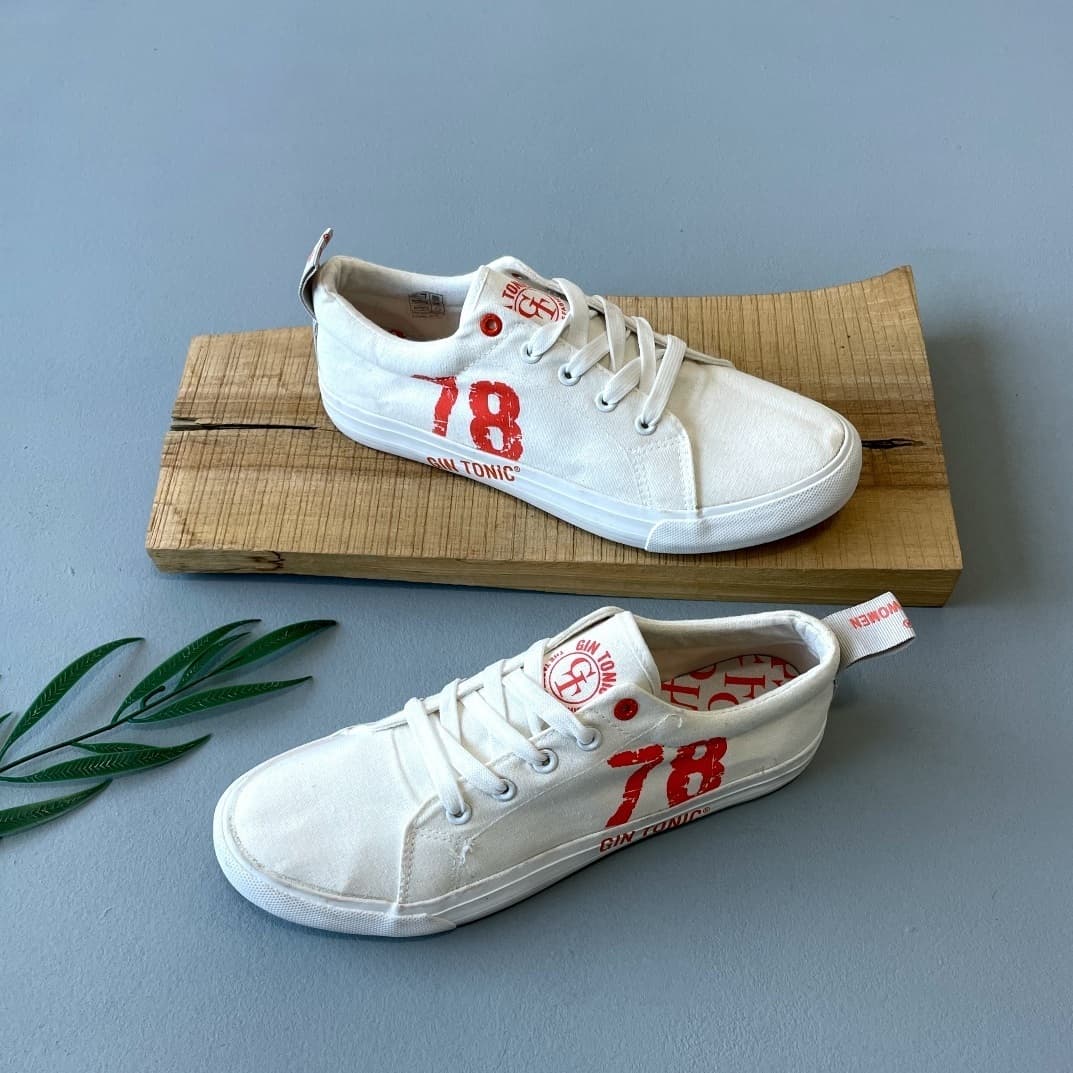 کتونی زنانه برند GIN TONIC