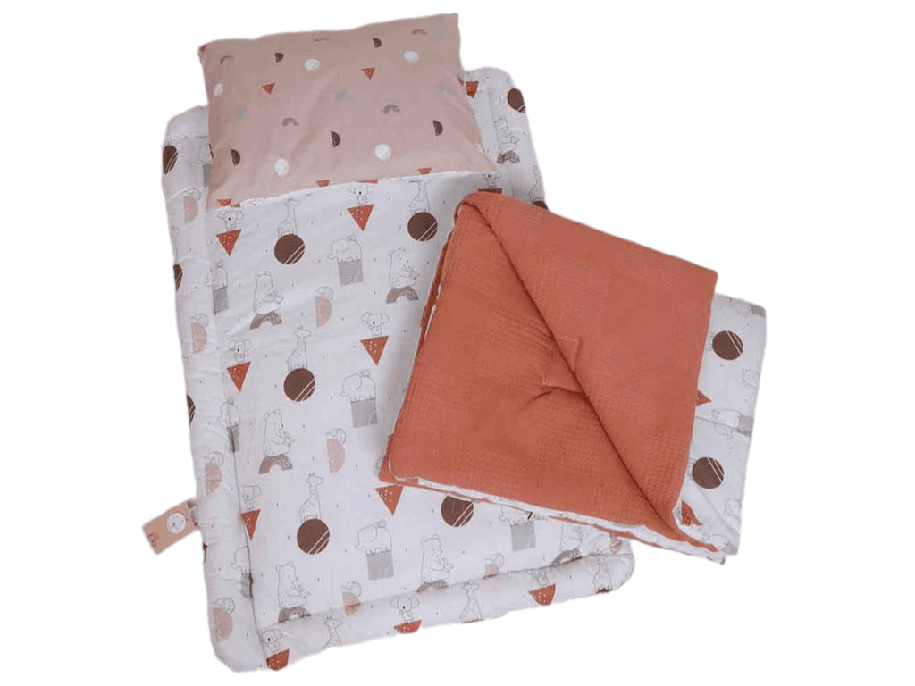 سرویس خواب دم دستی مسافرتی نوزادی(سایز 2)مجموعه 3 عددی تشک، لحاف و بالشت طرح سیرک آجری الا ELA