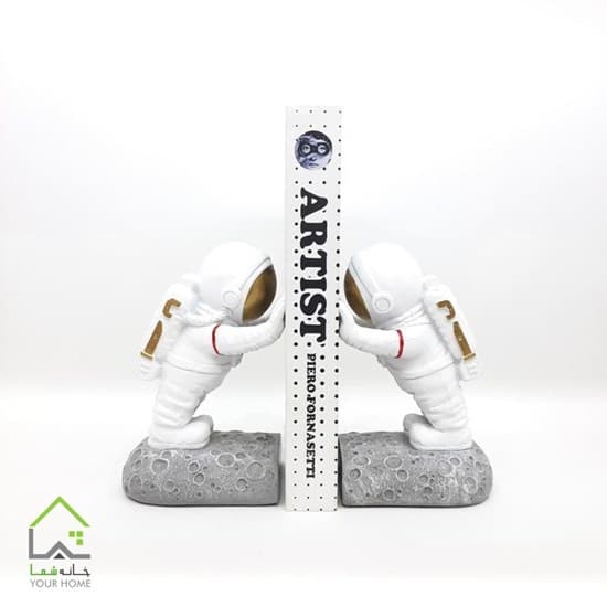 هولدر کتاب فضانورد