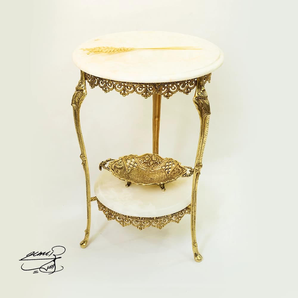 میز برنزی کد 0111