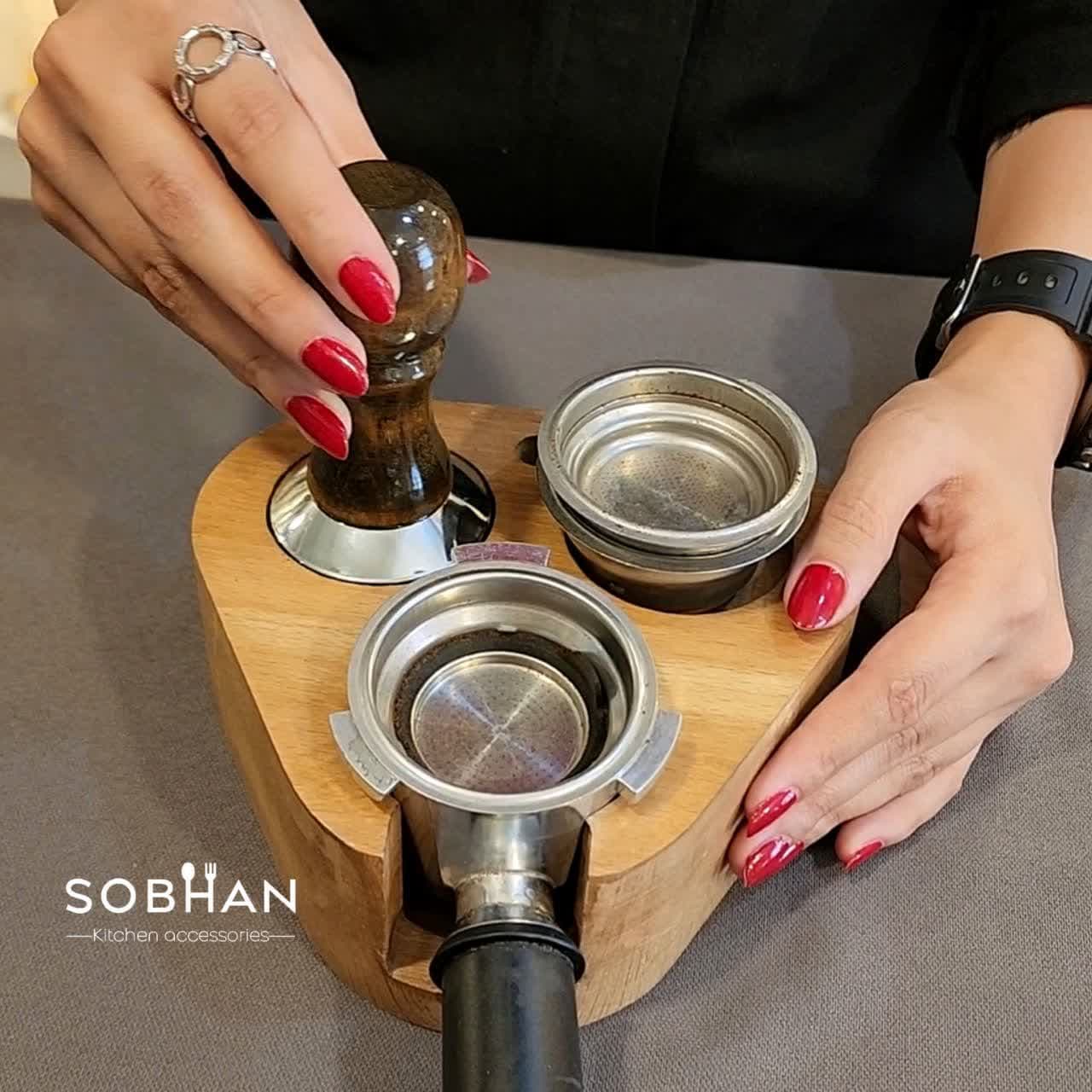 استند لوازم قهوه چوبی مثلث