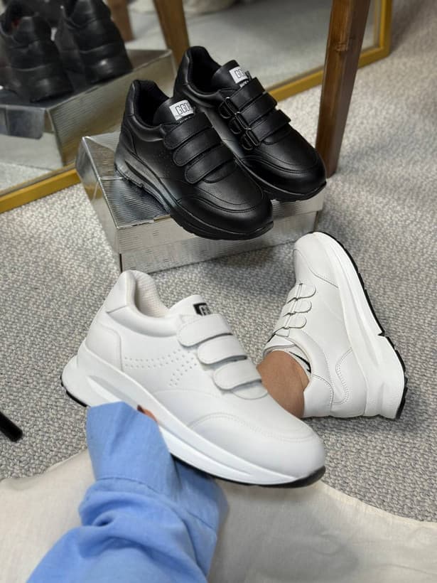 کتونی لژدار چسبی