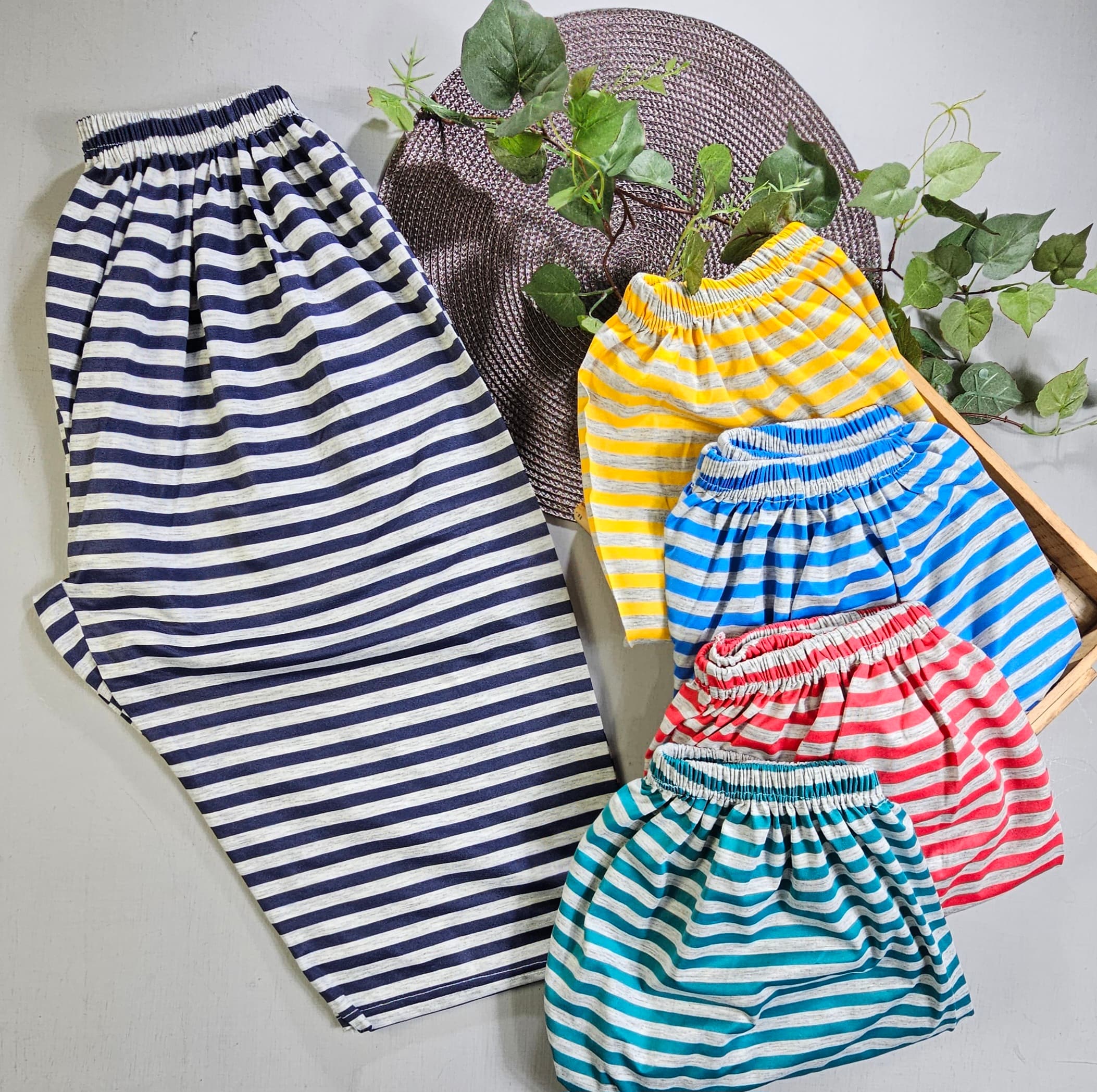 شلوارک زنانه