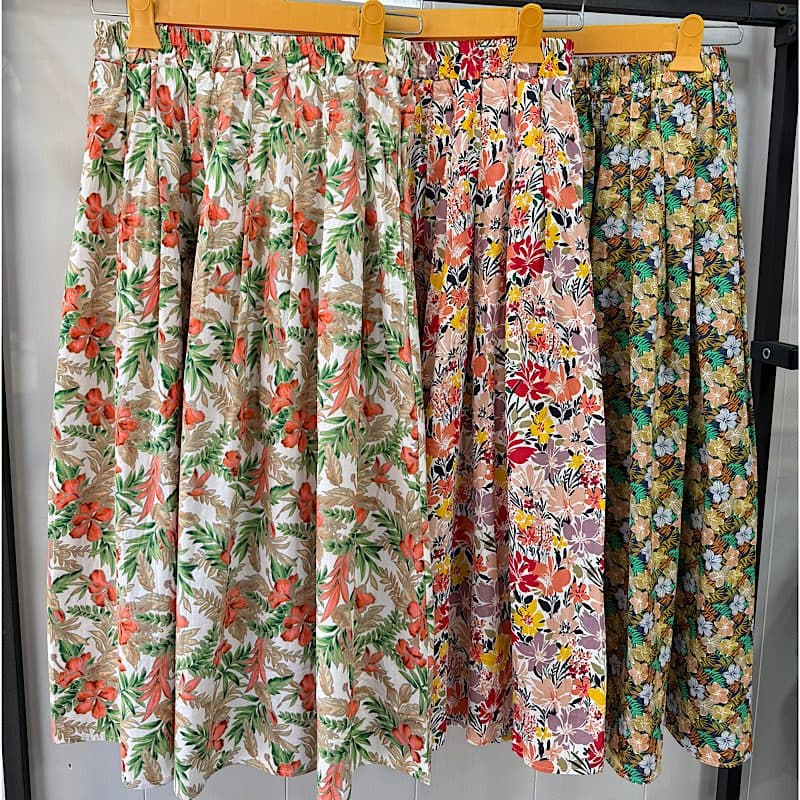 دامن گلدار آلدی