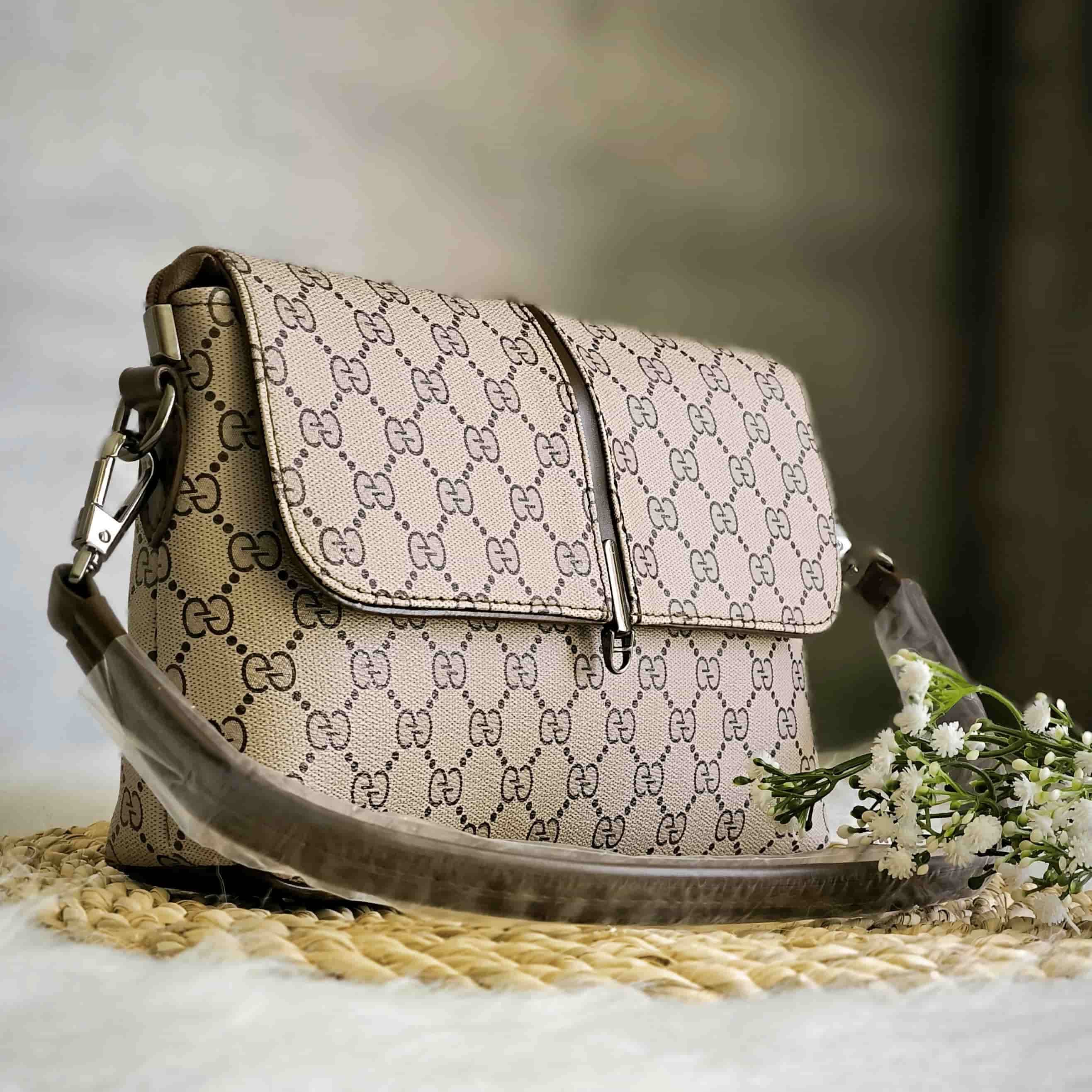 کیف دستی دوشی مدل ناریم