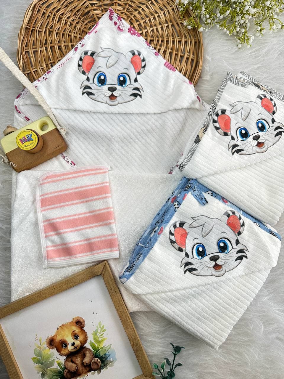 حوله دوتکه لیف دار طرح گربه چشم آبی نوزادی و کودک کد 335023