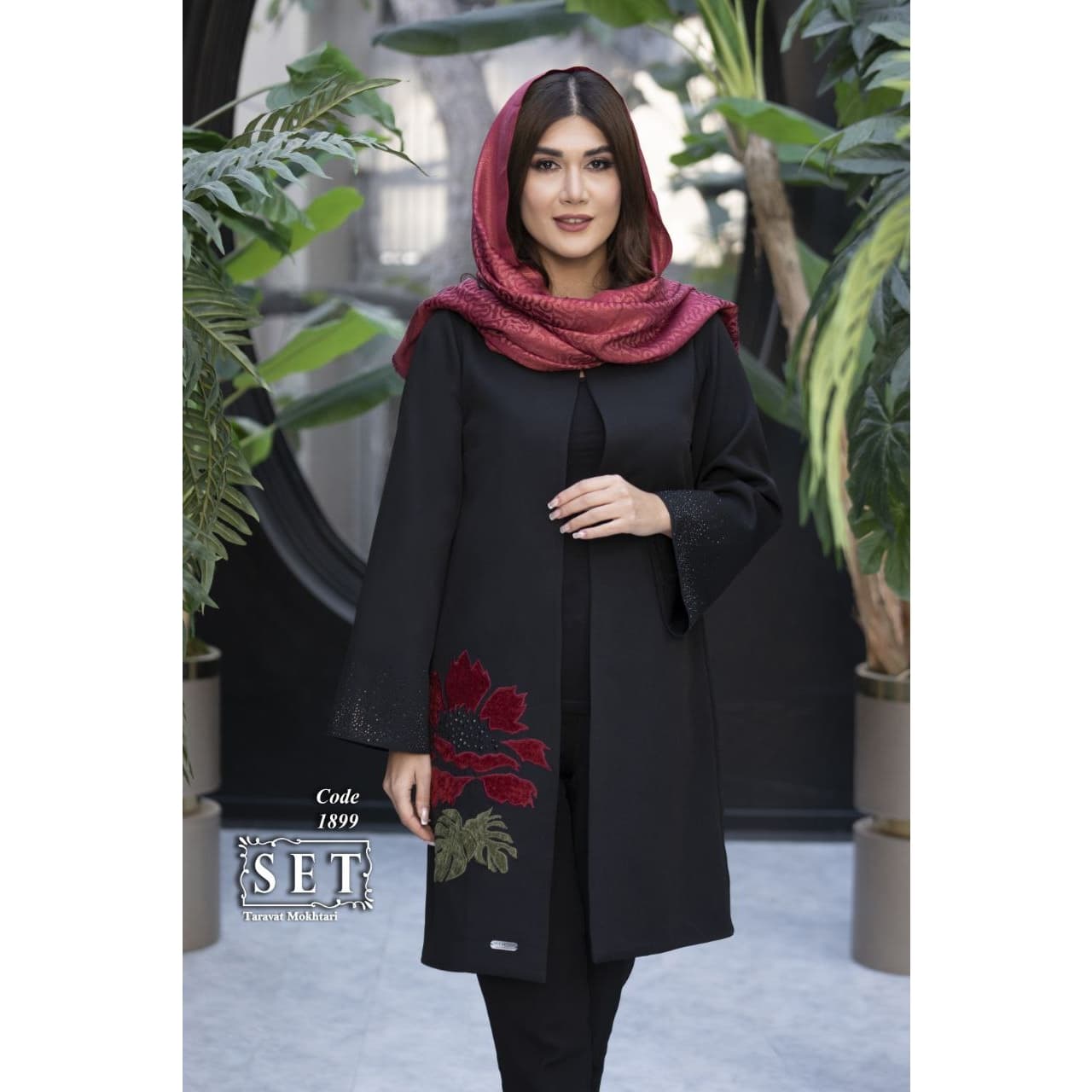 مانتو مجلسی مخمل دوزی رنگ قرمز کلاسیک مدل حورا کد 1899 برند SET