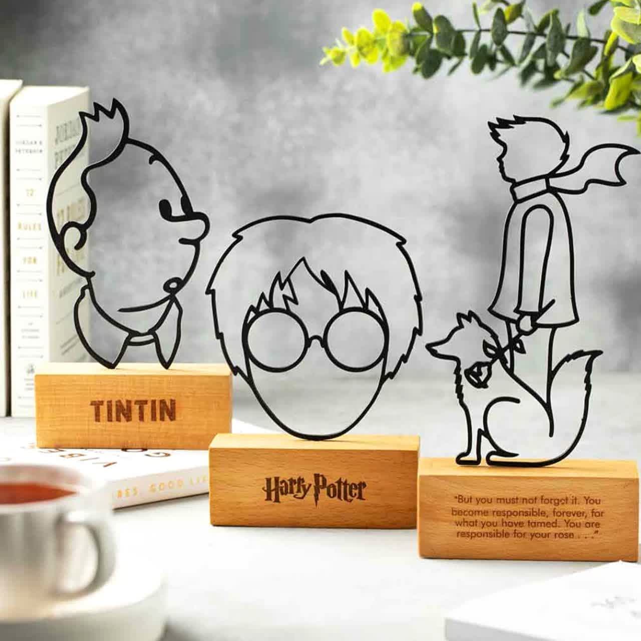 تندیس دست ساز چوب و فلز در سه طرح