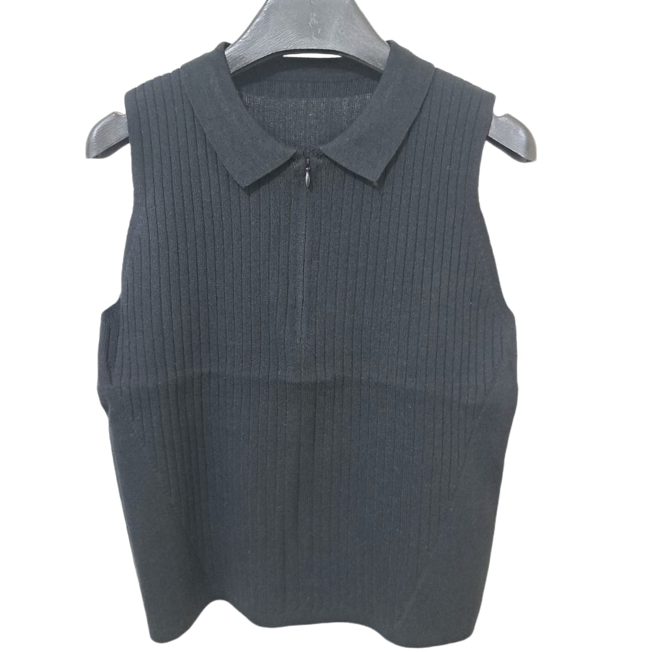 تاپ زنانه بافت یقه زیپ دار رنگ مشکی کد ۵۰۱