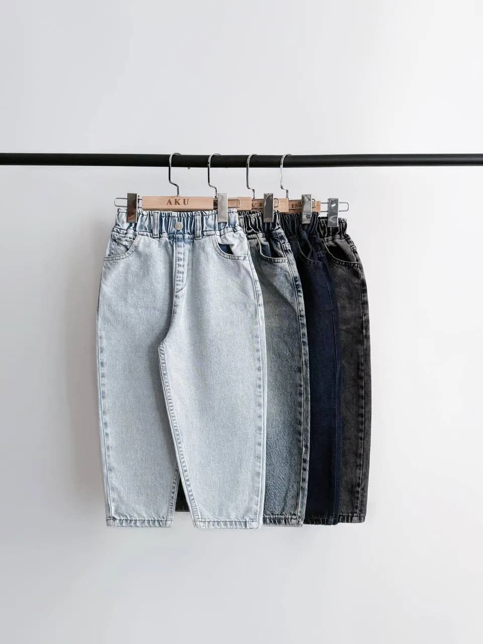 شلوار جین بگ خمره ای کمر کش (AKU)