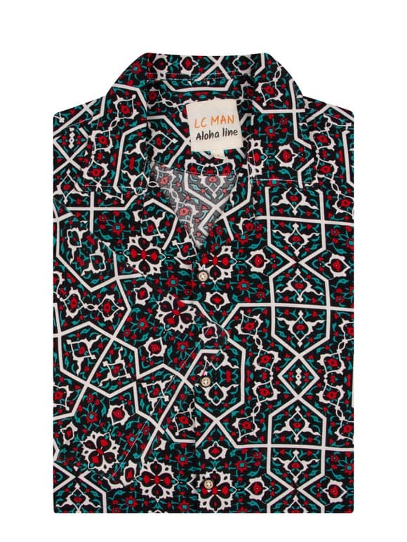 پیراهن آستین کوتاه مشکی یقه انگلیسی طرح سنتی