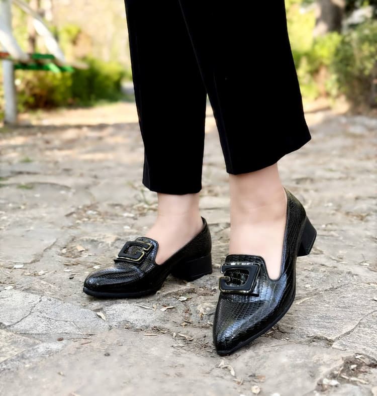 کالج پاشنه دار طرح سنگی نگین دار متریال خارجی