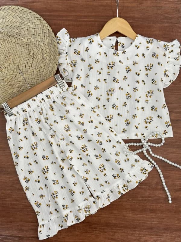 تیشرت و شلوارک بهاری