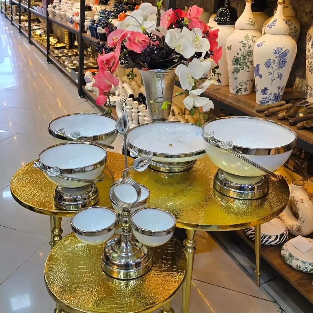 سرویس پذیرایی لیلیوم