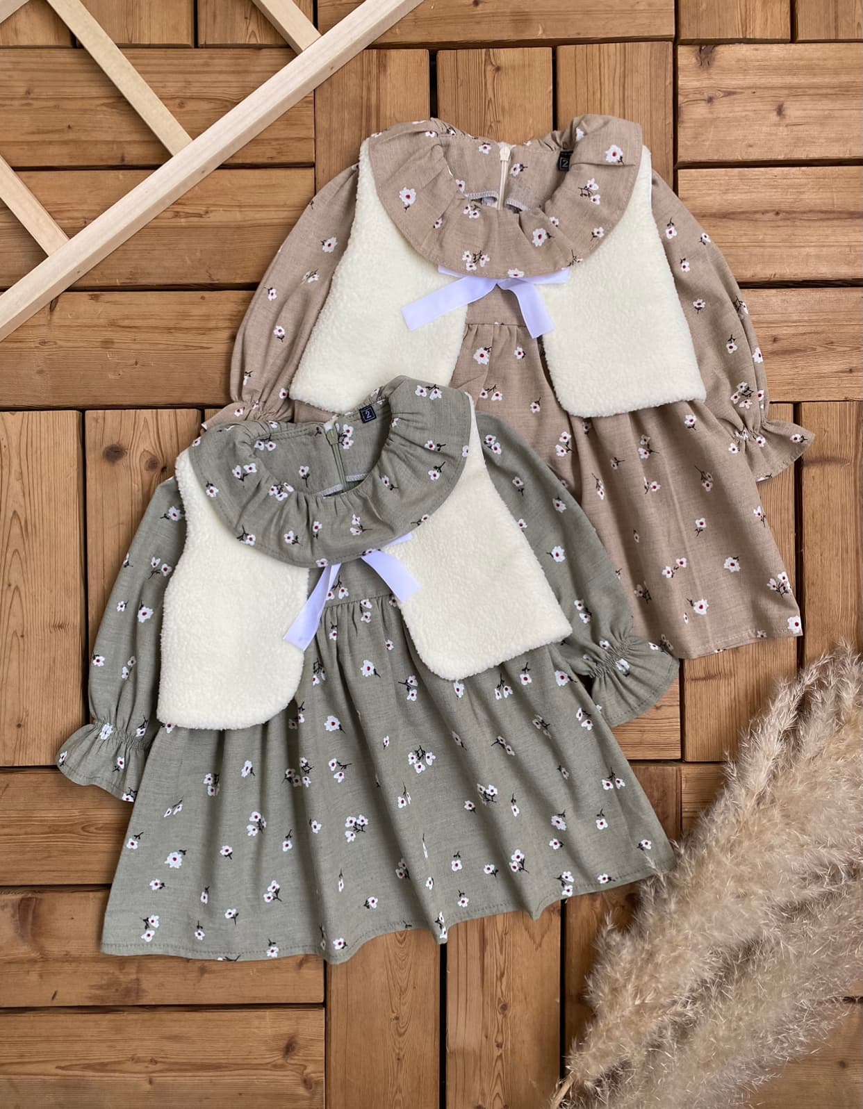 پیراهن و جلیقه دلناز