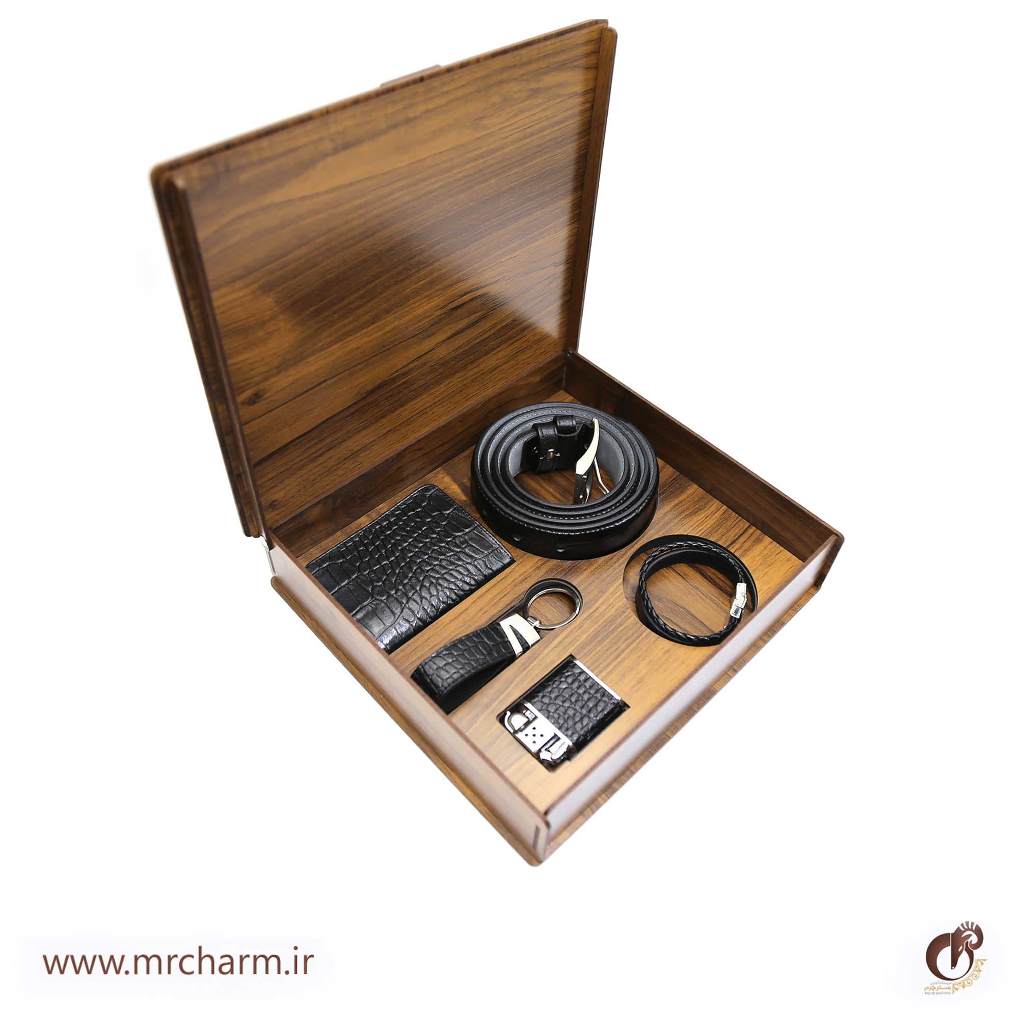 ست هدیه چرم پنج تیکه نفیس mrc1318-22