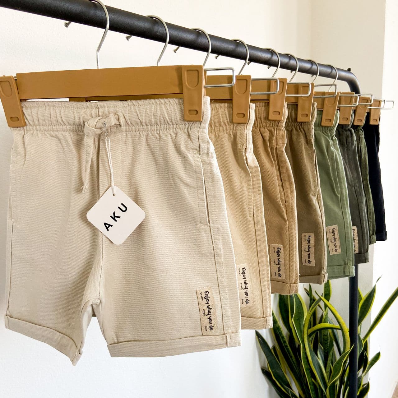 شلوارک کتان AKU