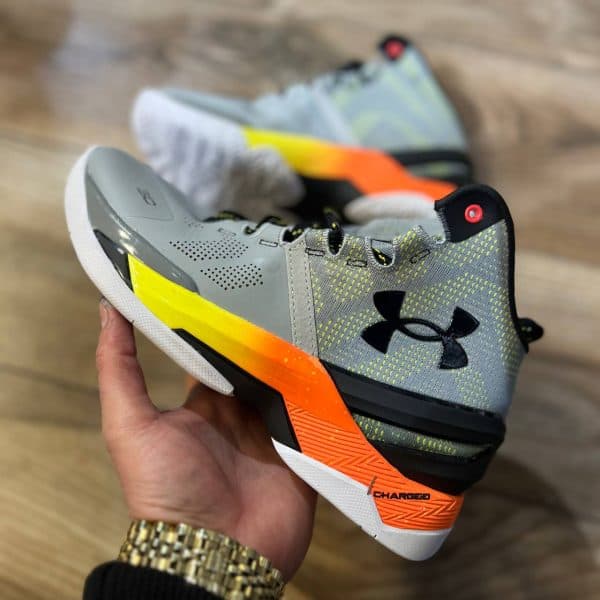 کتونی آندرآرمور بسکتبالی کد ۹۰۰۷۲