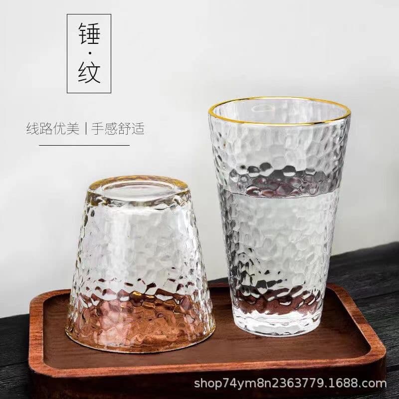 لیوان شیشهای برفی لب طلایی 330 میل بلند