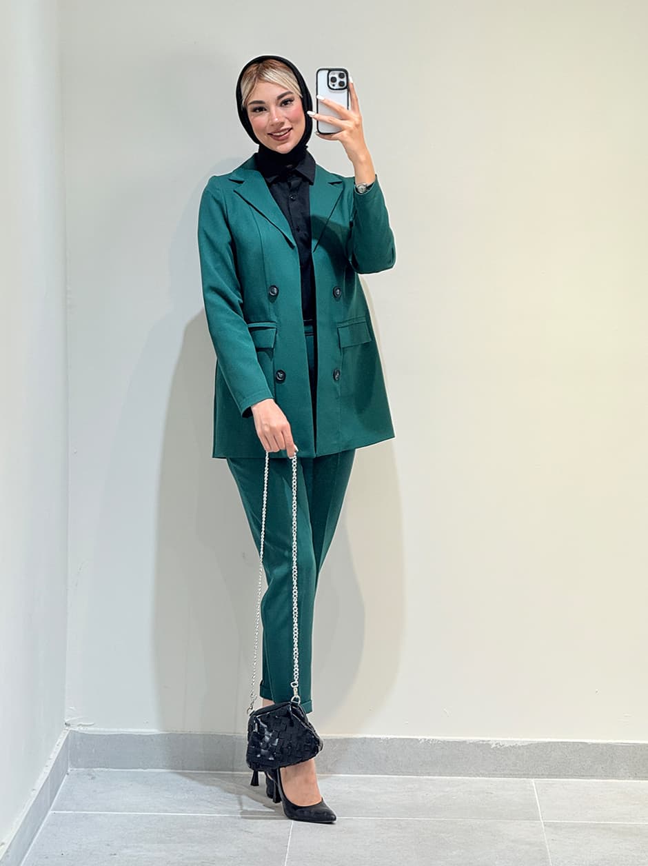 کت و شلوار چهار دکمه تولید ایواز کد 18370