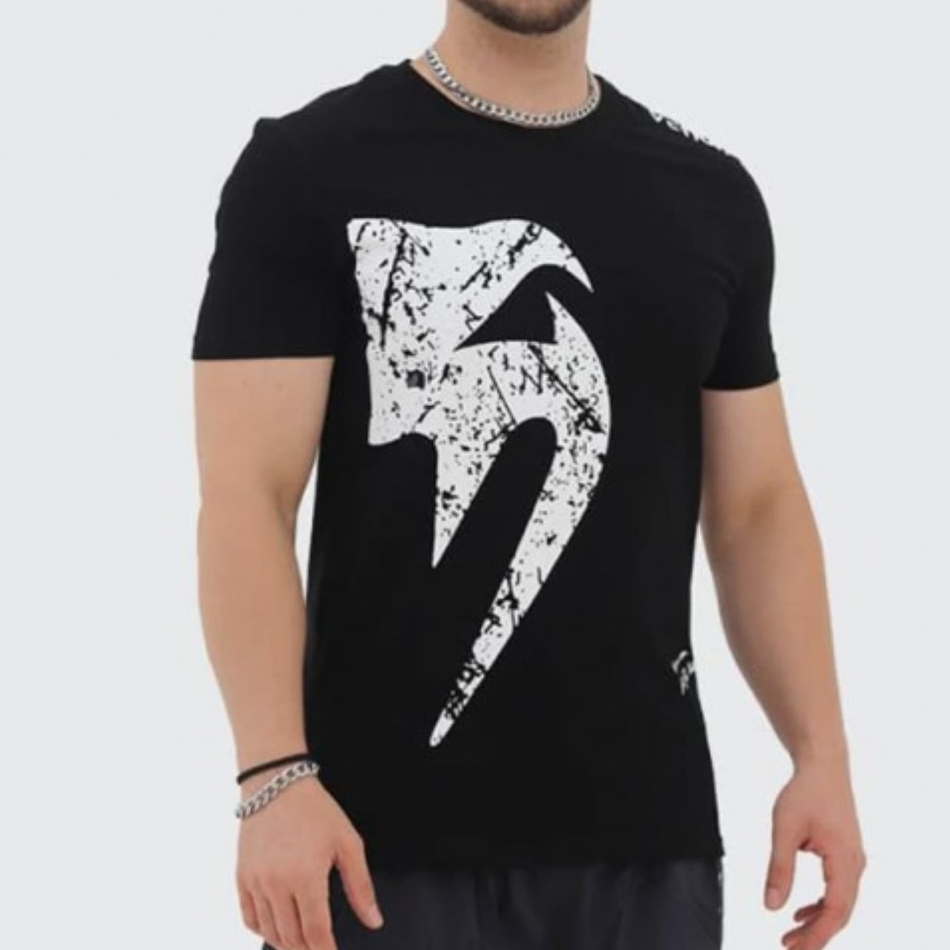 تیشرت مردانه آستین کوتاه نخ پنبه ونوم مشکی