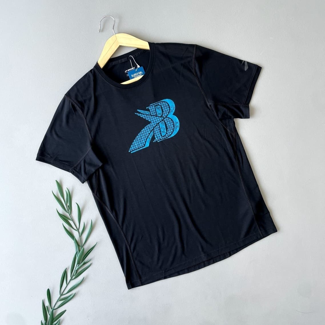 تیشرت ورزشی مردانه برند BROOKS