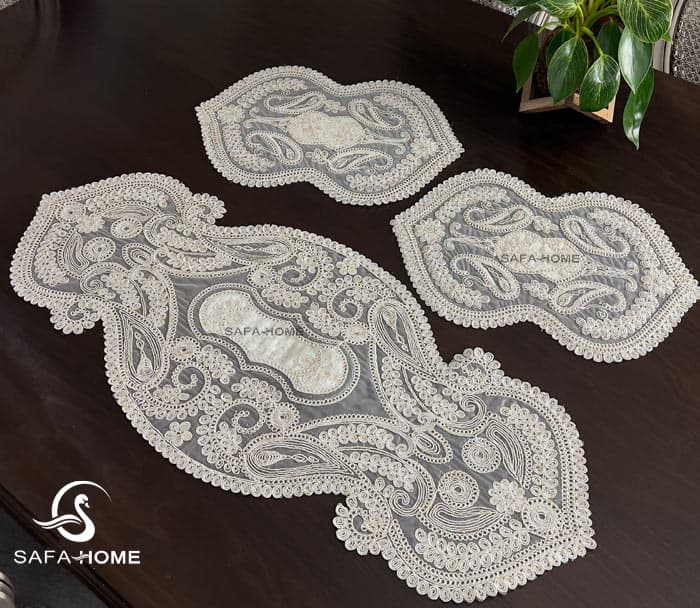 رومیزی قیطان 3 تکه طرح بته جقه دارای رنگبندی