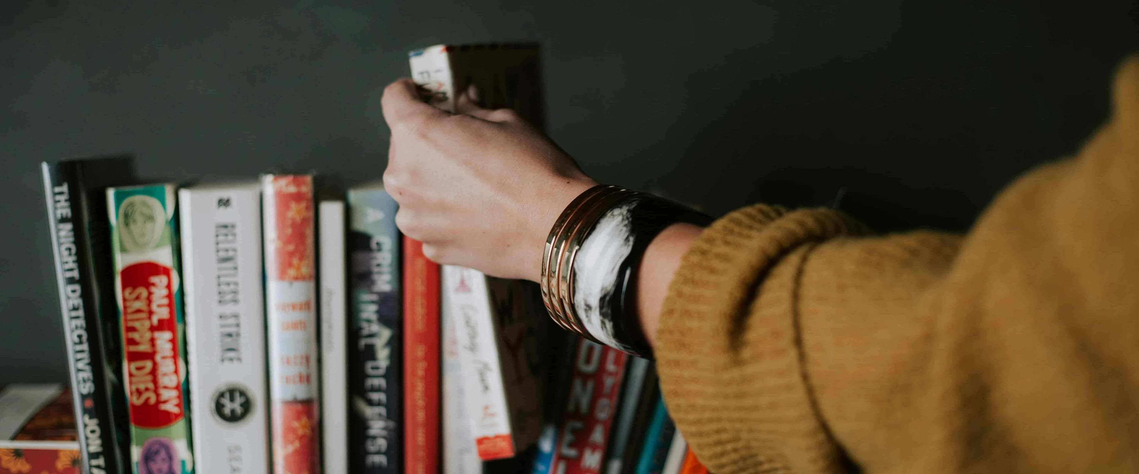 بنر فروشگاه شهر کتاب اردیبهشت اصفهان | Isfahan Book City